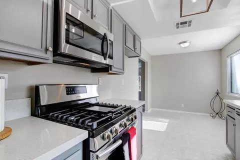 4137 Adobe Dr, Palmdale, CA 93552 photo 6