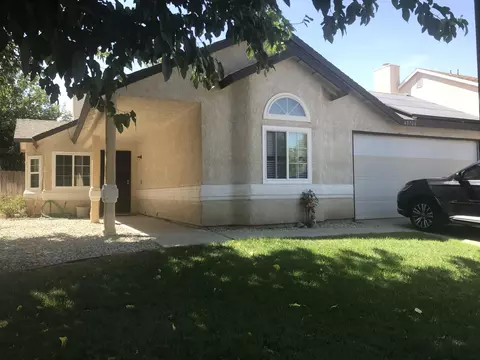 43701 30th St E, Lancaster, CA 93535 photo 1