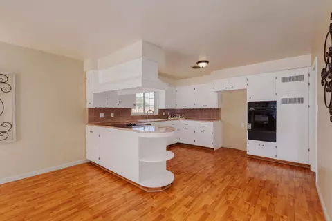 701 Merion Way, Tehachapi, CA 93561 photo 17