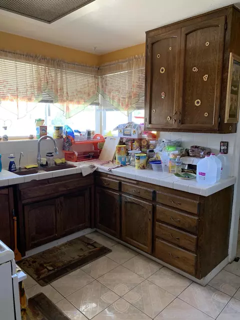 1108 Avenue K E, Lancaster, CA 93535 photo 3
