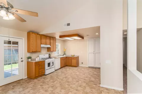 43642 Easy St, Lancaster, CA 93535 photo 6
