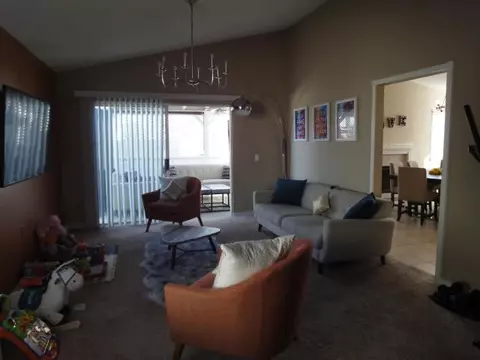 2043 Chatham Dr, Palmdale, CA 93550 photo 15