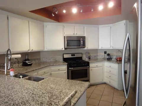 2043 Chatham Dr, Palmdale, CA 93550 photo 13