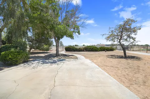 41024 E 159th St, Lancaster, CA 93535 photo 17