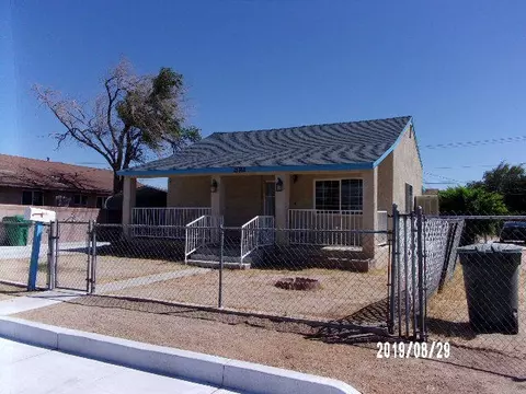 15762 M St, Mojave, CA 93501 photo 2