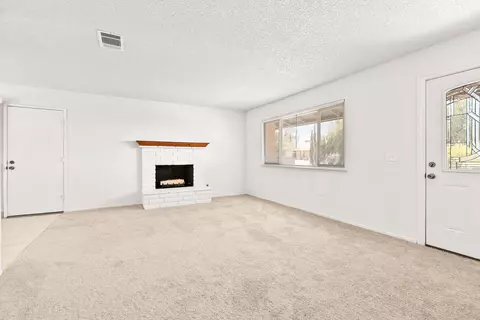 39037 161st St E, Palmdale, CA 93591 photo 4