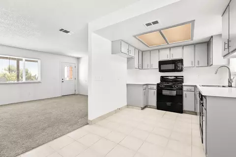 39037 161st St E, Palmdale, CA 93591 photo 9