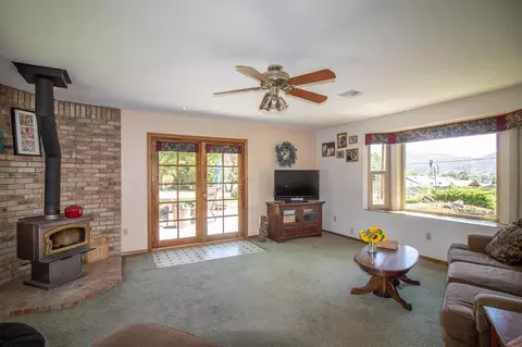 29901 Rolling Oak Dr, Tehachapi, CA 93561 photo 12