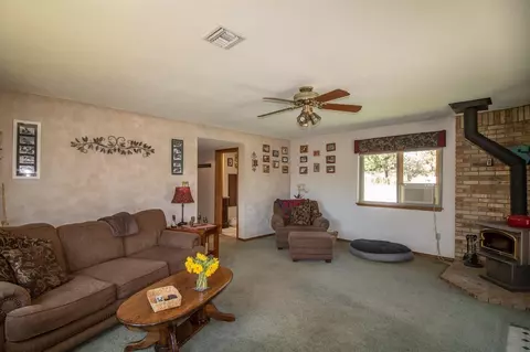 29901 Rolling Oak Dr, Tehachapi, CA 93561 photo 13