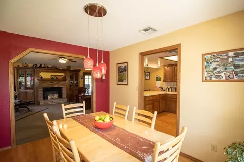 29901 Rolling Oak Dr, Tehachapi, CA 93561 photo 9