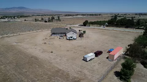 49755 Three Points Rd, Lancaster, CA 93536 photo 36