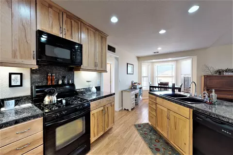 49755 Three Points Rd, Lancaster, CA 93536 photo 9