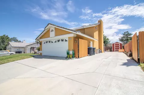 814 Elm St, Tehachapi, CA 93561 photo 4