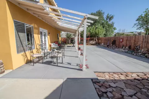 814 Elm St, Tehachapi, CA 93561 photo 33