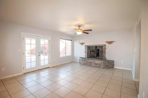 814 Elm St, Tehachapi, CA 93561 photo 8