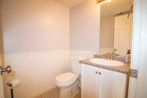 814 Elm St, Tehachapi, CA 93561 photo 24