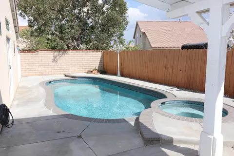 36465 Blacksmith Dr, Palmdale, CA 93550 photo 15