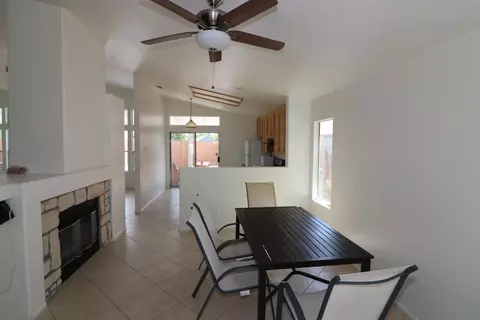 36465 Blacksmith Dr, Palmdale, CA 93550 photo 4