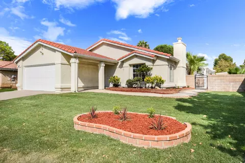 43722 Nicole St, Lancaster, CA 93535 photo 1