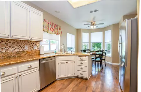 42429 Butterscotch Ln, Lancaster, CA 93536 photo 9