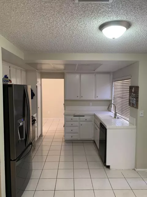 37626 Nectarine Dr, Palmdale, CA 93550 photo 5