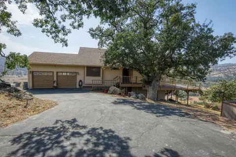 27080 Oakflat Dr, Tehachapi, CA 93561 photo 1