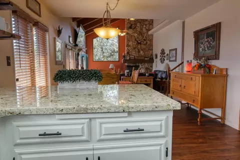 27080 Oakflat Dr, Tehachapi, CA 93561 photo 13