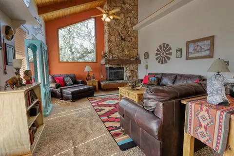 27080 Oakflat Dr, Tehachapi, CA 93561 photo 5