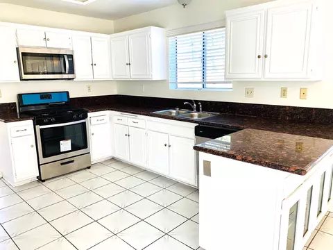 44042 Sunview Ct, Lancaster, CA 93535 photo 11