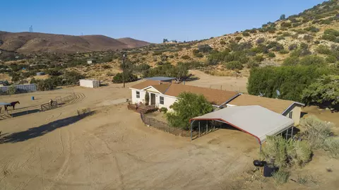 33315 Oracle Hill Rd, Palmdale, CA 93550 photo 37