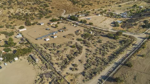 33315 Oracle Hill Rd, Palmdale, CA 93550 photo 22