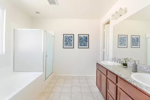 4669 Juniper Ct, Lancaster, CA 93536 photo 9