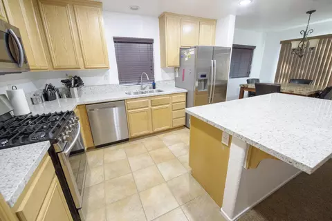 45221 Stadium Ct, Lancaster, CA 93535 photo 7