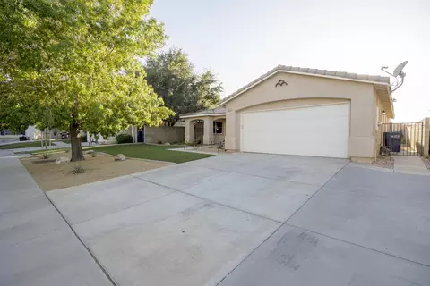 45221 Stadium Ct, Lancaster, CA 93535 photo 1