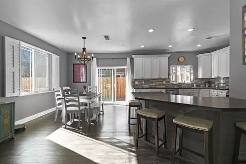 22484 Zurich Dr, Tehachapi, CA 93561 photo 8