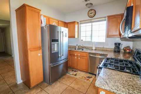 114 Clearview Ct, Tehachapi, CA 93561 photo 9