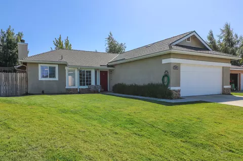 114 Clearview Ct, Tehachapi, CA 93561 photo 2