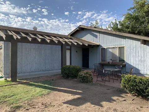 817 E Kildare St, Lancaster, CA 93535 photo 3