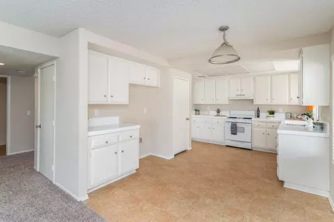 44933 Calston Ave, Lancaster, CA 93535 photo 9