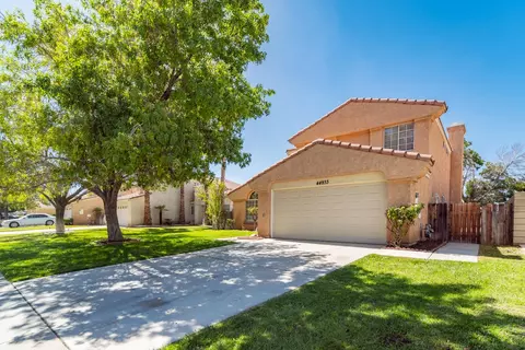 44933 Calston Ave, Lancaster, CA 93535 photo 2
