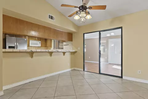 1135 Regents St, Lancaster, CA 93534 photo 7