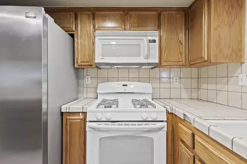 1135 Regents St, Lancaster, CA 93534 photo 9