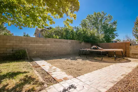 1135 Regents St, Lancaster, CA 93534 photo 25