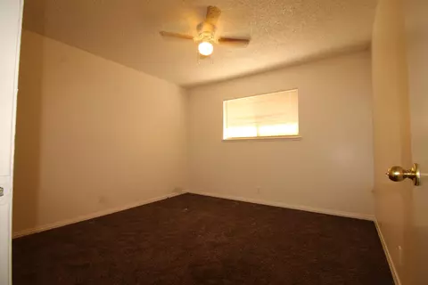 330 E Avenue J13, Lancaster, CA 93535 photo 8