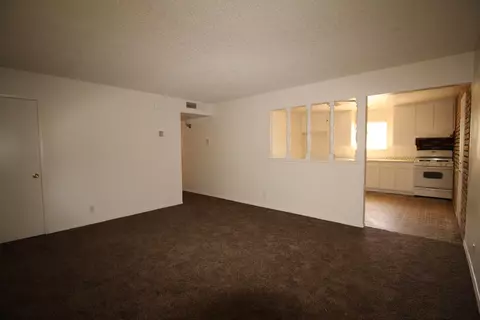 330 E Avenue J13, Lancaster, CA 93535 photo 3
