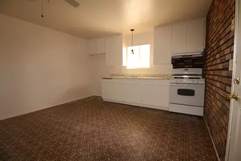 330 E Avenue J13, Lancaster, CA 93535 photo 4