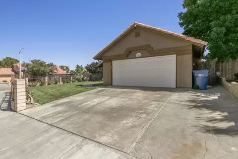 37008 Alder St, Palmdale, CA 93552 photo 4