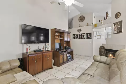 37008 Alder St, Palmdale, CA 93552 photo 14