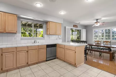 22341 Bogie St, Tehachapi, CA 93561 photo 13
