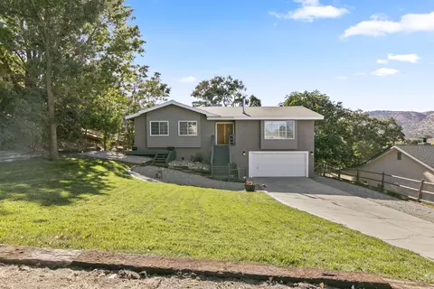 22341 Bogie St, Tehachapi, CA 93561 photo 1